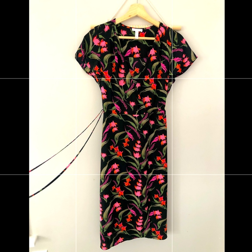 LEITH Black and Floral Wrap dress Size XXS